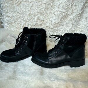 Women's D Rawelle B ABX B Ankle Boots Size 38 (US8)New